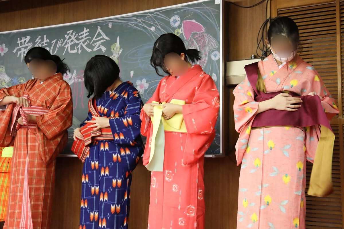 親子着付け教室・帯結び発表会